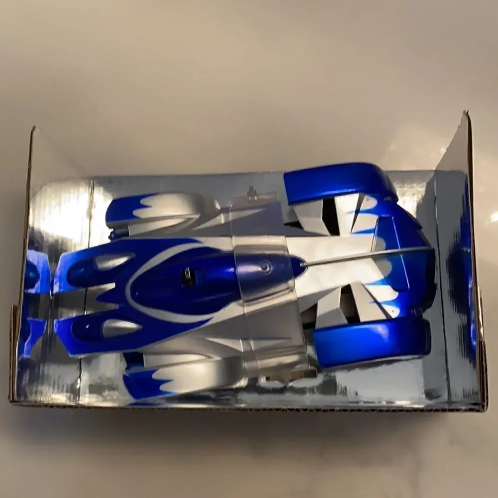 Wall Rallyist Remote Control Car NEW